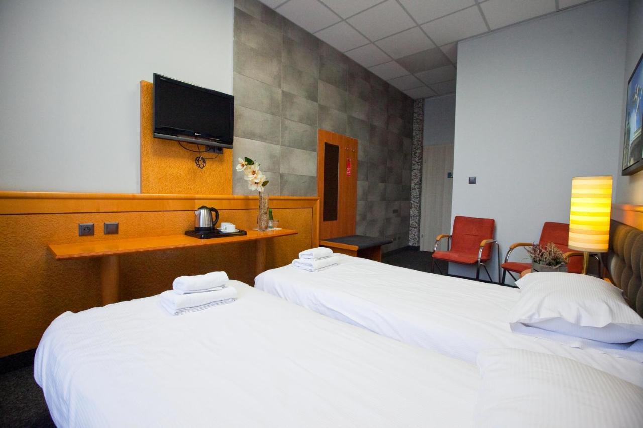 Hotel Aspel 克拉科夫 外观 照片