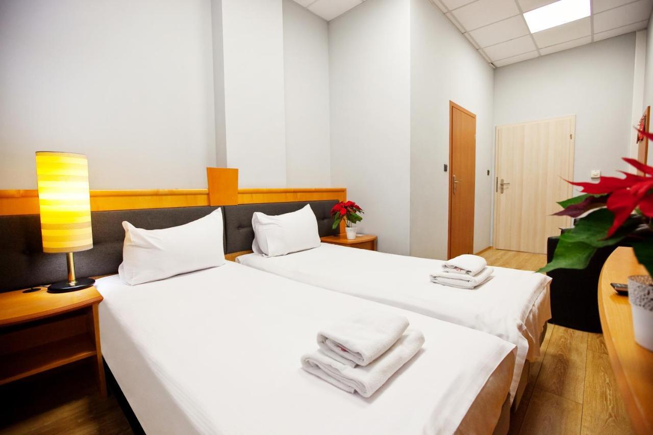 Hotel Aspel 克拉科夫 外观 照片